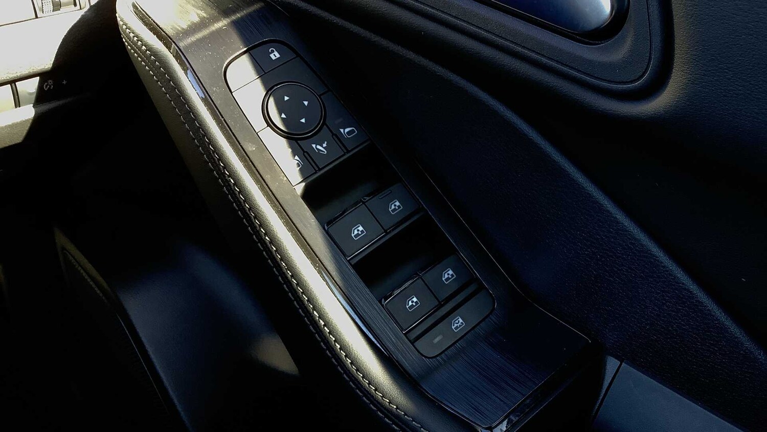 Used Nissan X-Trail for sale - 77857068: Photo 29