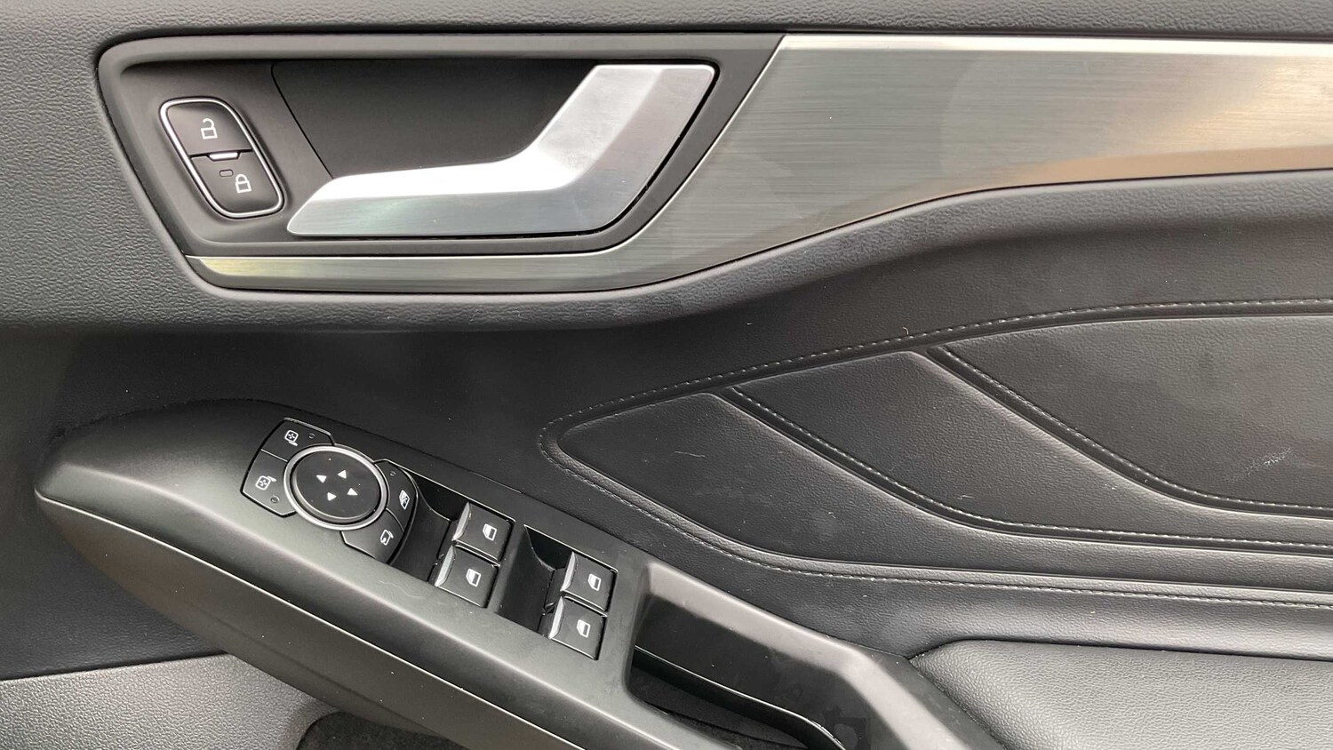 Used Ford Focus for sale - 77860115: Photo 12