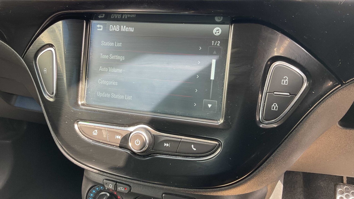 Used Vauxhall Corsa 2018 for sale - 78052052: Photo 18