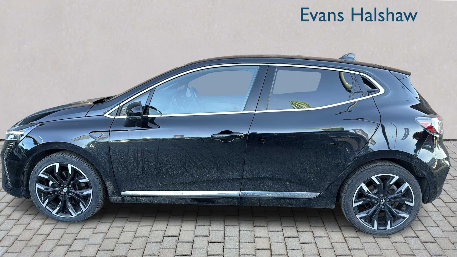 Used Renault Clio for sale - 77861094: Photo 3