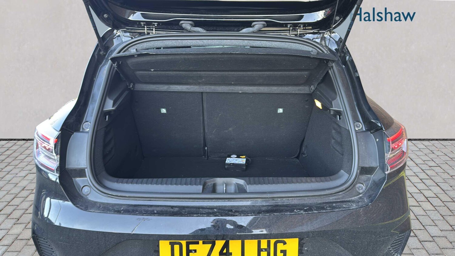 Used Renault Clio for sale - 77861094: Photo 7