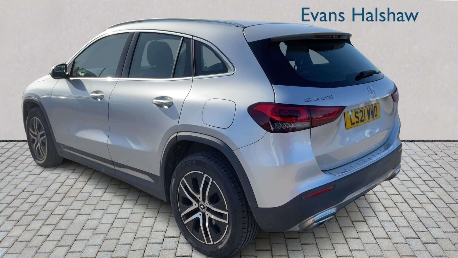 Used Mercedes-Benz GLA for sale - 77862296: Photo 3