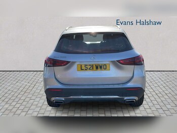 Used Mercedes-Benz GLA 2021 for sale - 77862296: Photo