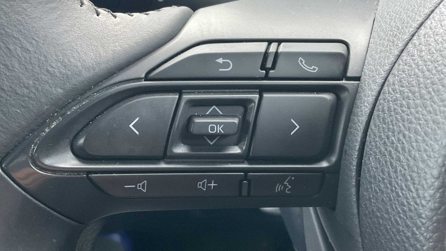 Used Toyota Aygo X 2023 for sale - 77857264: Photo 18