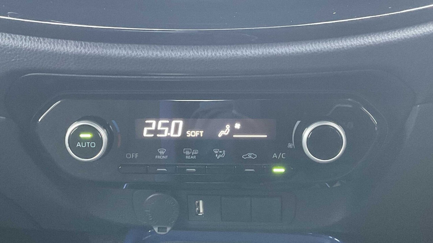 Used Toyota Aygo X 2023 for sale - 77857264: Photo 24