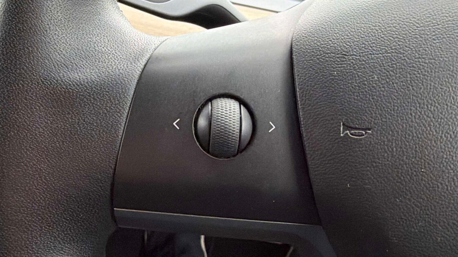 Used Tesla Model 3 2019 for sale - 77856589: Photo 12