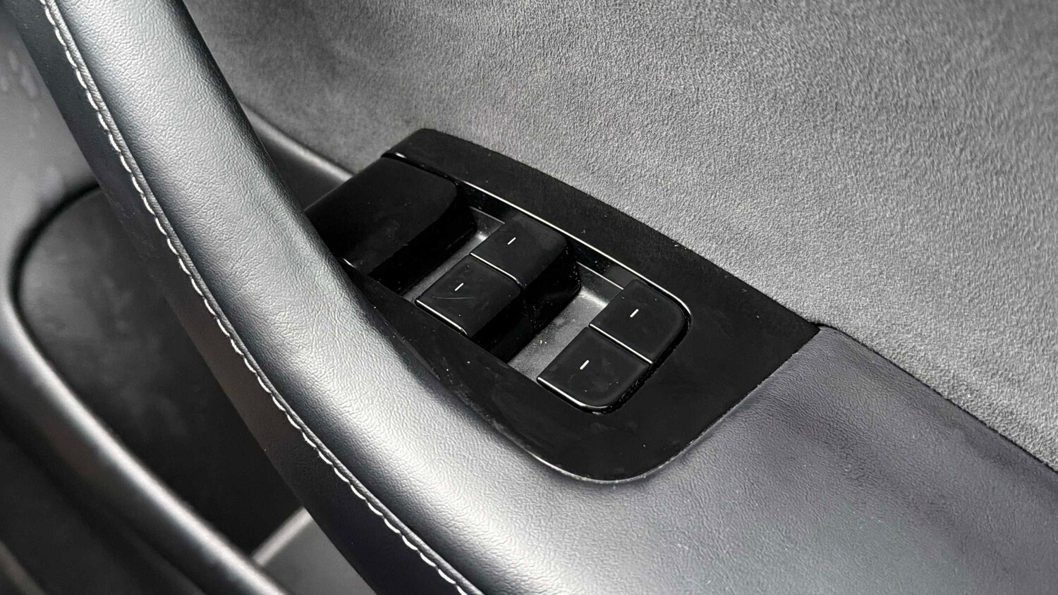 Used Tesla Model 3 2019 for sale - 77856589: Photo 19