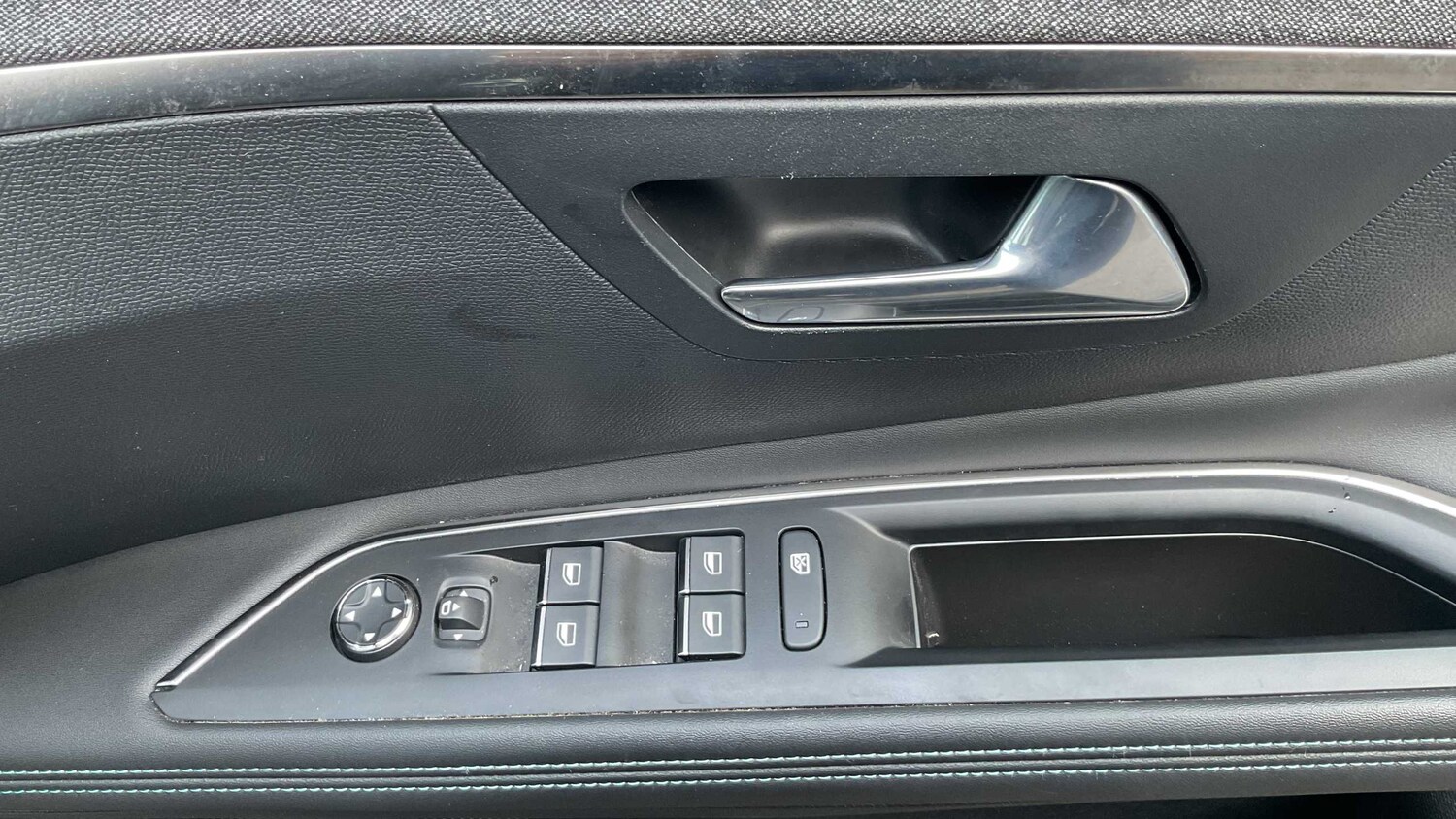 Used Peugeot 3008 2023 for sale - 77856575: Photo 9