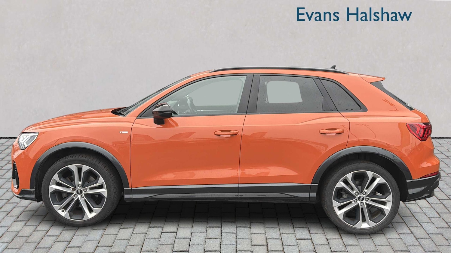 Used Audi Q3 2021 for sale - 77857160: Photo 4