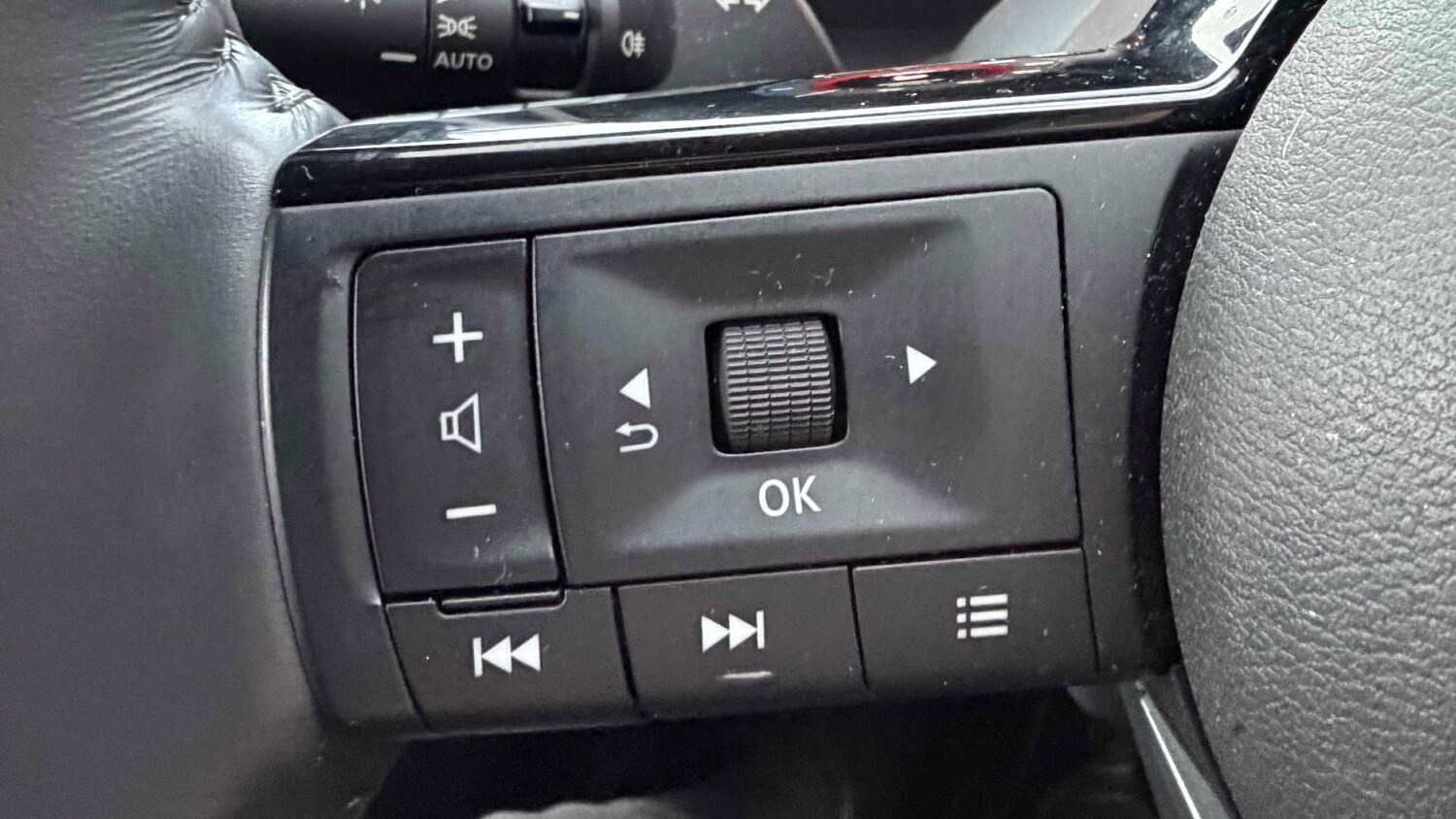 Used Nissan X-Trail for sale - 77860697: Photo 17