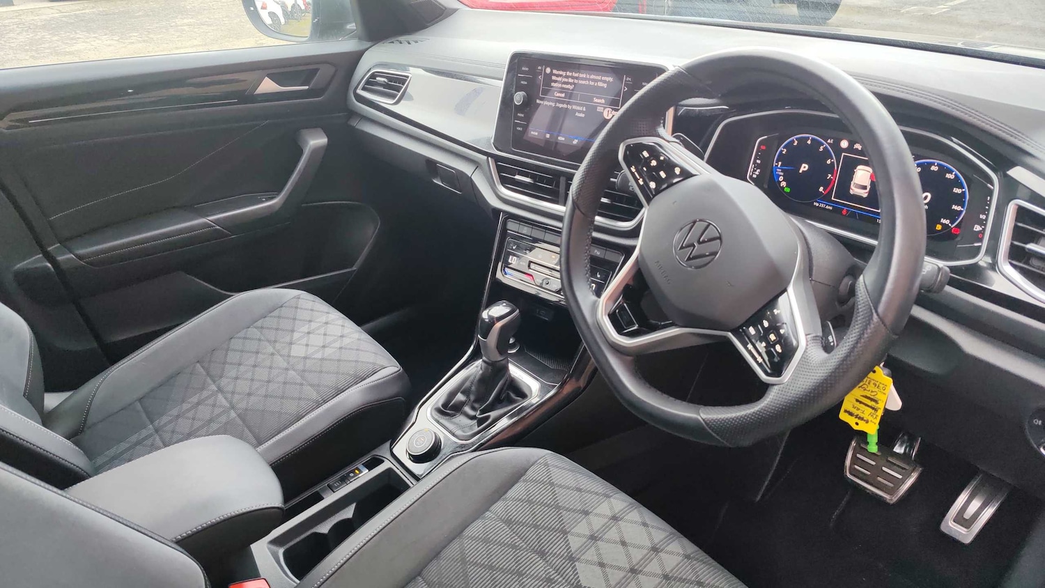 Used Volkswagen T-Roc for sale - 77860314: Photo 9