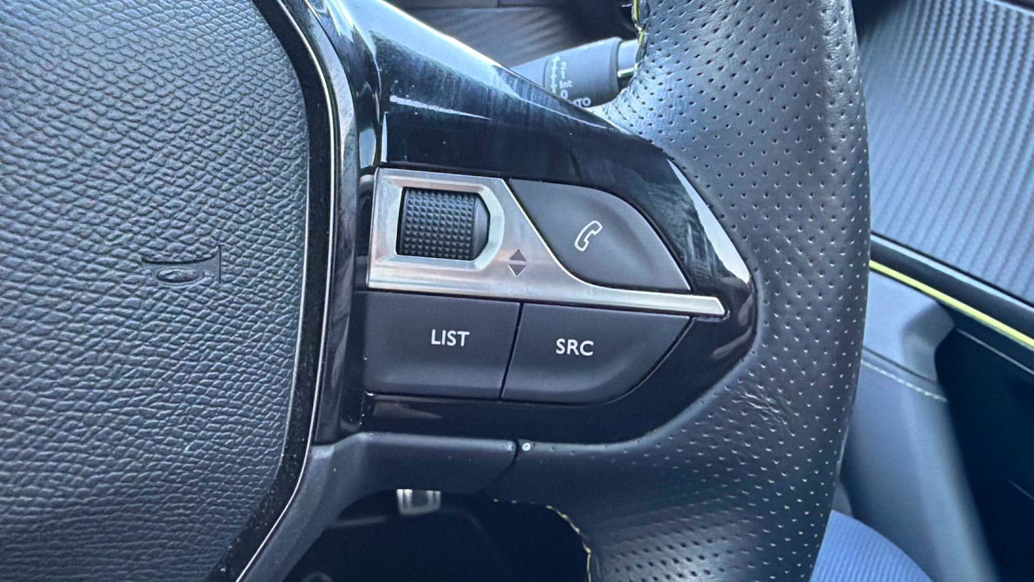 Used Peugeot 2008 2021 for sale - 77886053: Photo 15