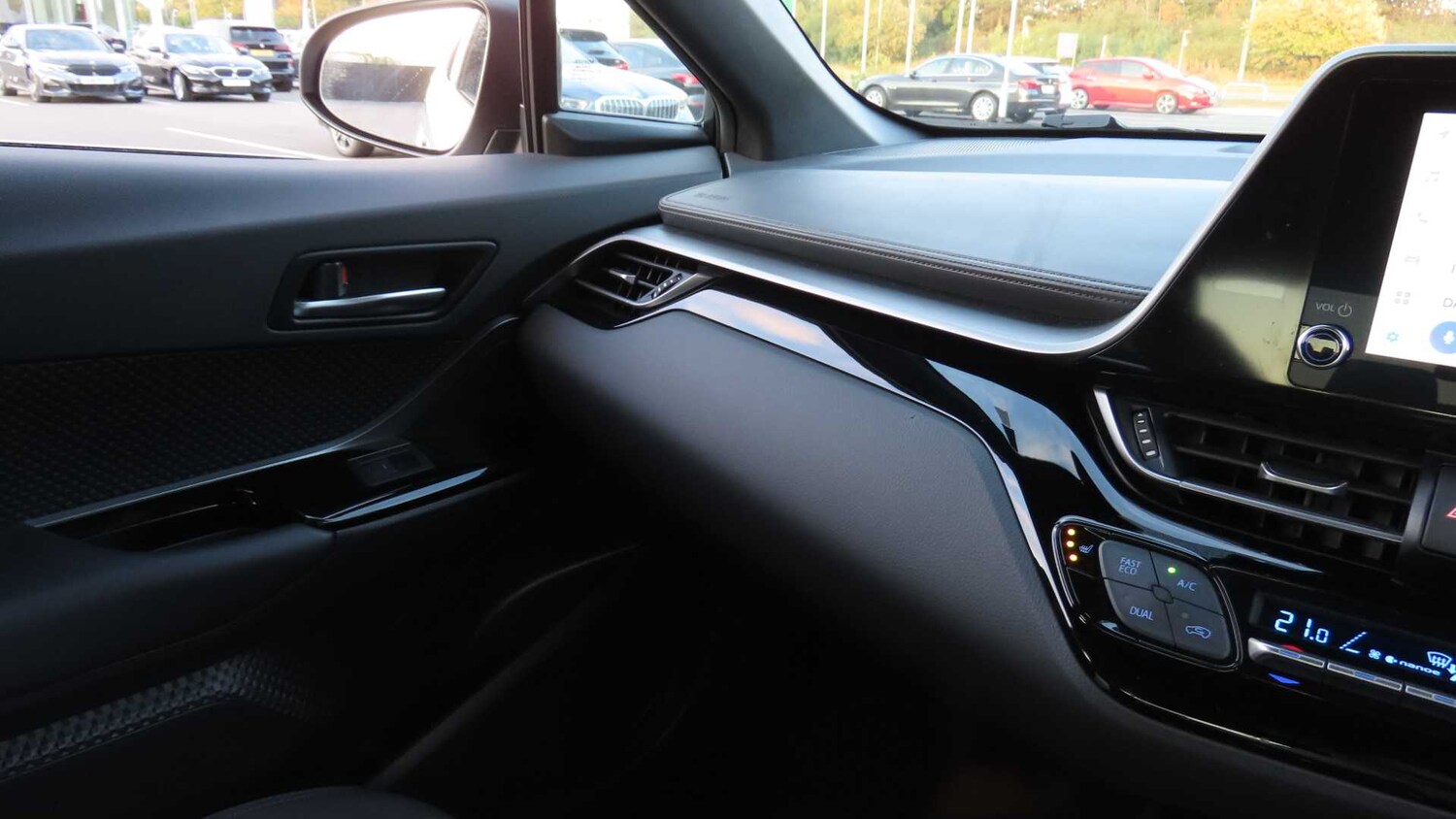 Used Toyota C-HR for sale - 77862655: Photo 14