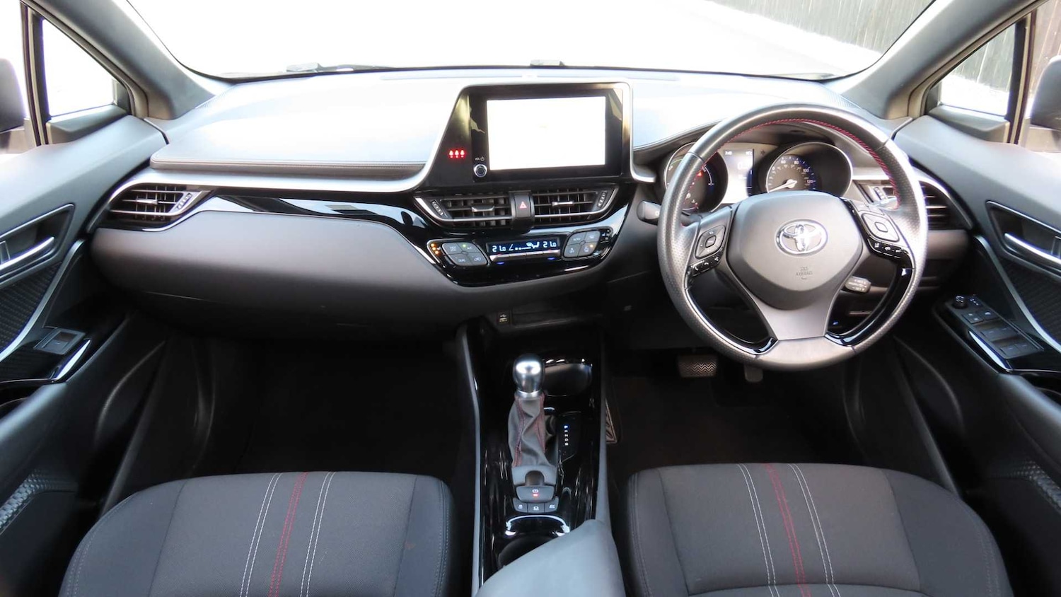 Used Toyota C-HR for sale - 77862655: Photo 29