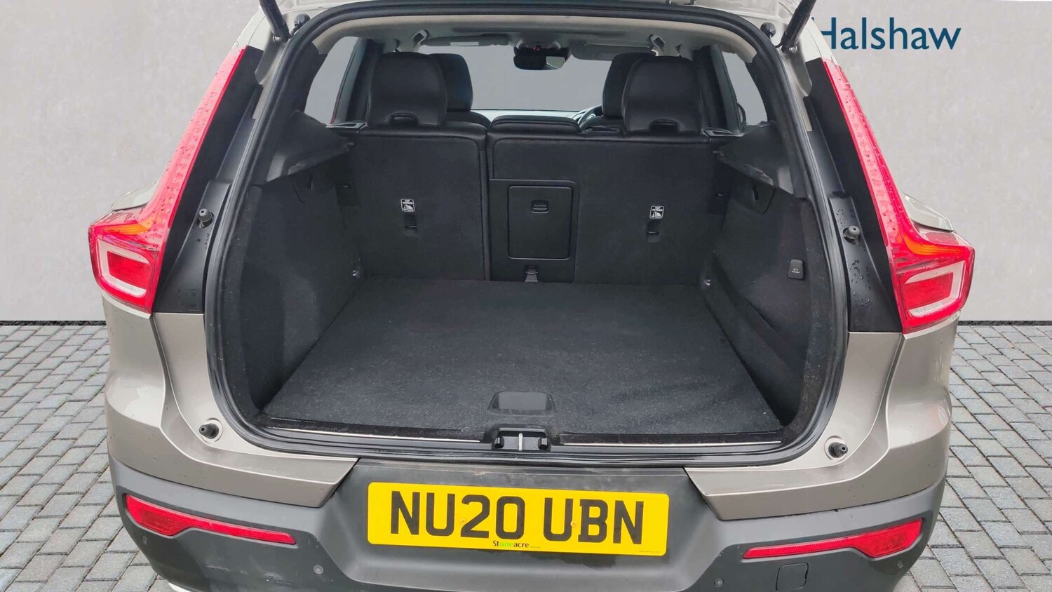 Used Volvo XC40 for sale - 77859774: Photo 8