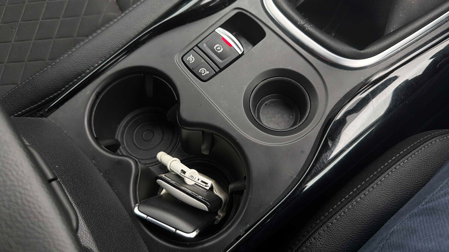 Used Renault Kadjar for sale - 77862130: Photo 17