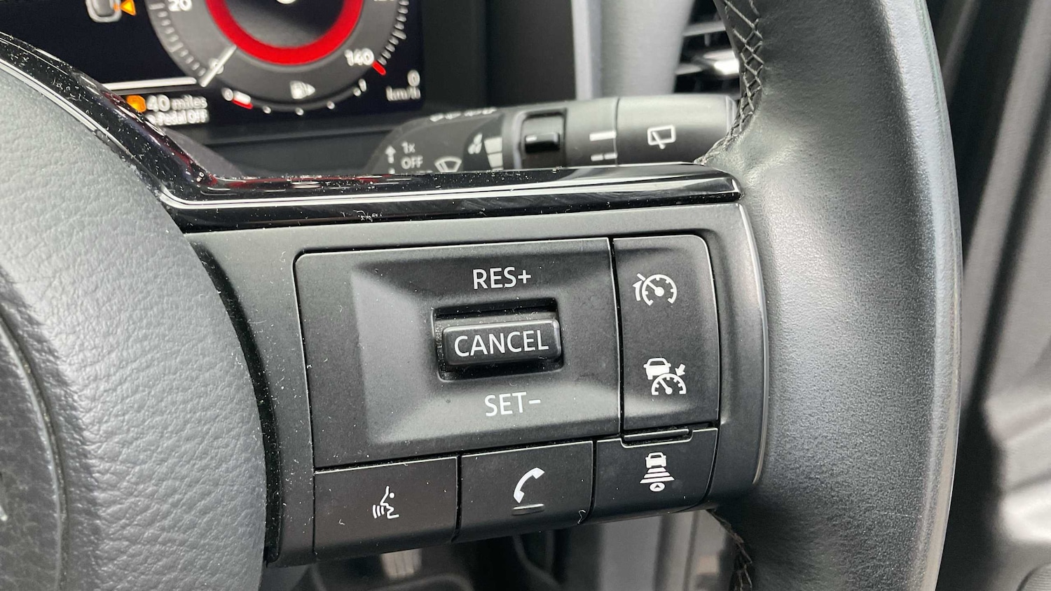 Used Nissan Qashqai for sale - 77860230: Photo 18