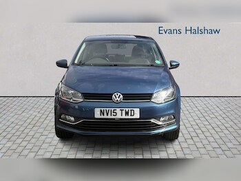 Used Volkswagen Polo 2015 for sale - 77860351: Photo