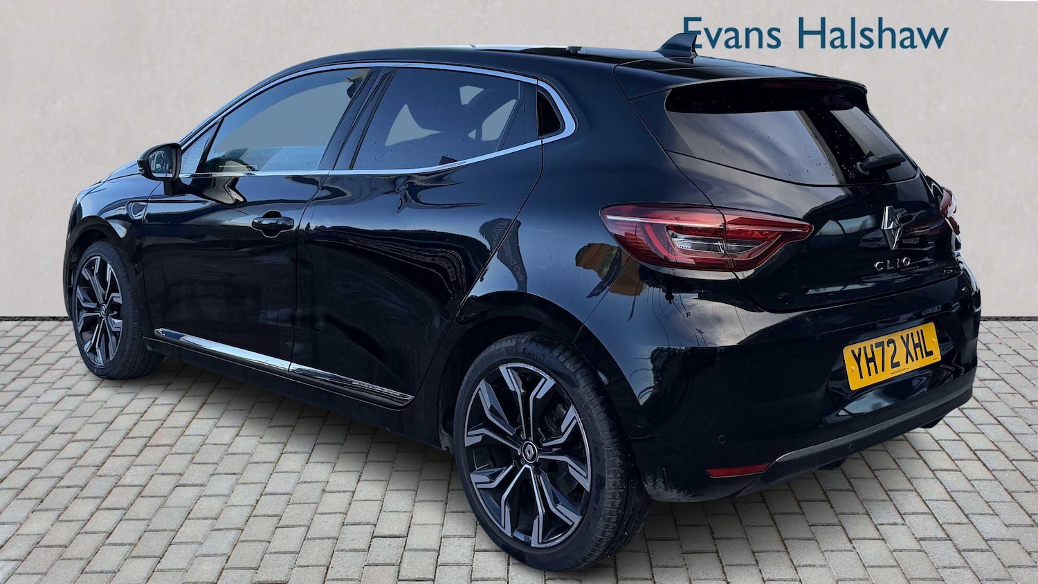 Used Renault Clio 2022 for sale - 77858387: Photo 3