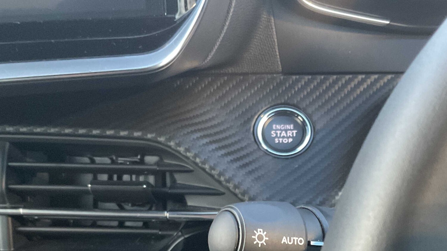 Used Peugeot 2008 2025 for sale - 77857349: Photo 13