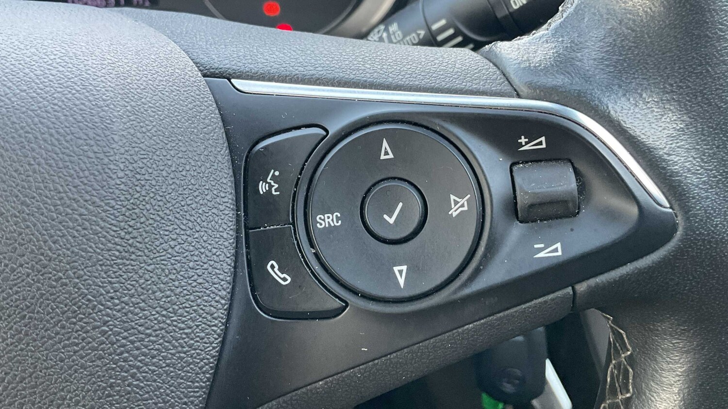 Used Vauxhall Crossland for sale - 77857951: Photo 16