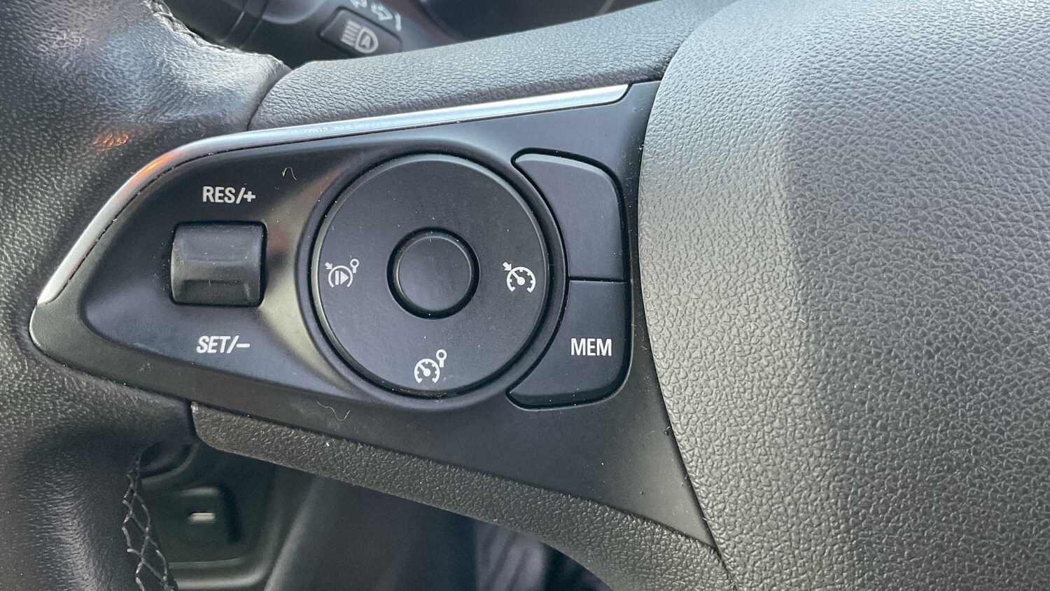 Used Vauxhall Crossland for sale - 77857951: Photo 17