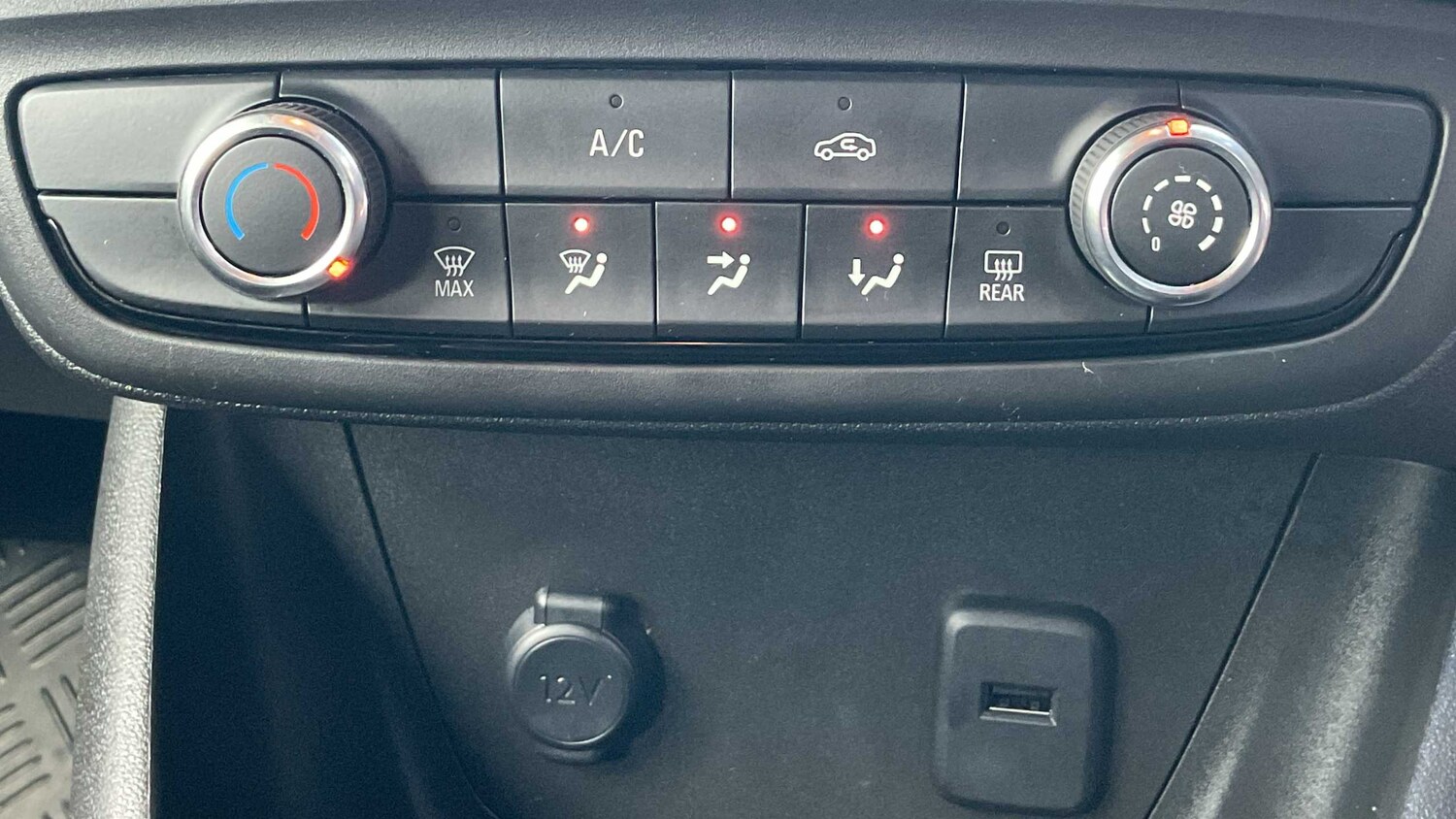 Used Vauxhall Crossland for sale - 77857951: Photo 22