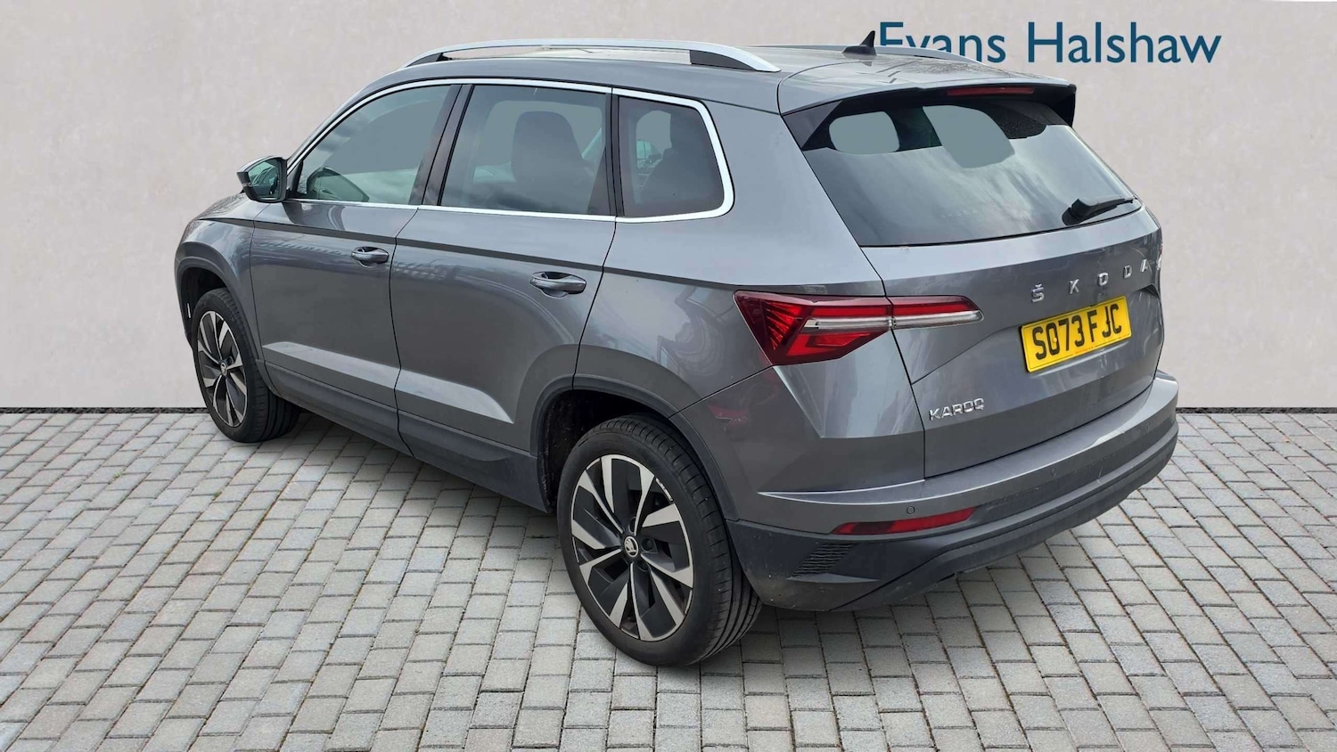 Used Skoda Karoq 2024 for sale - 78024092: Photo 2