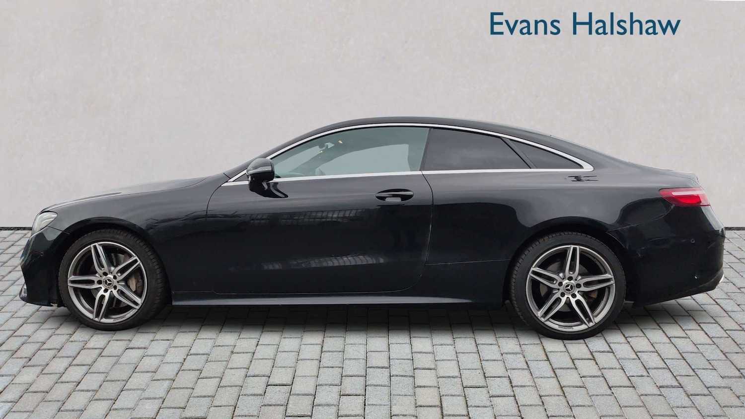 Used Mercedes-Benz E Class for sale - 77858469: Photo 3