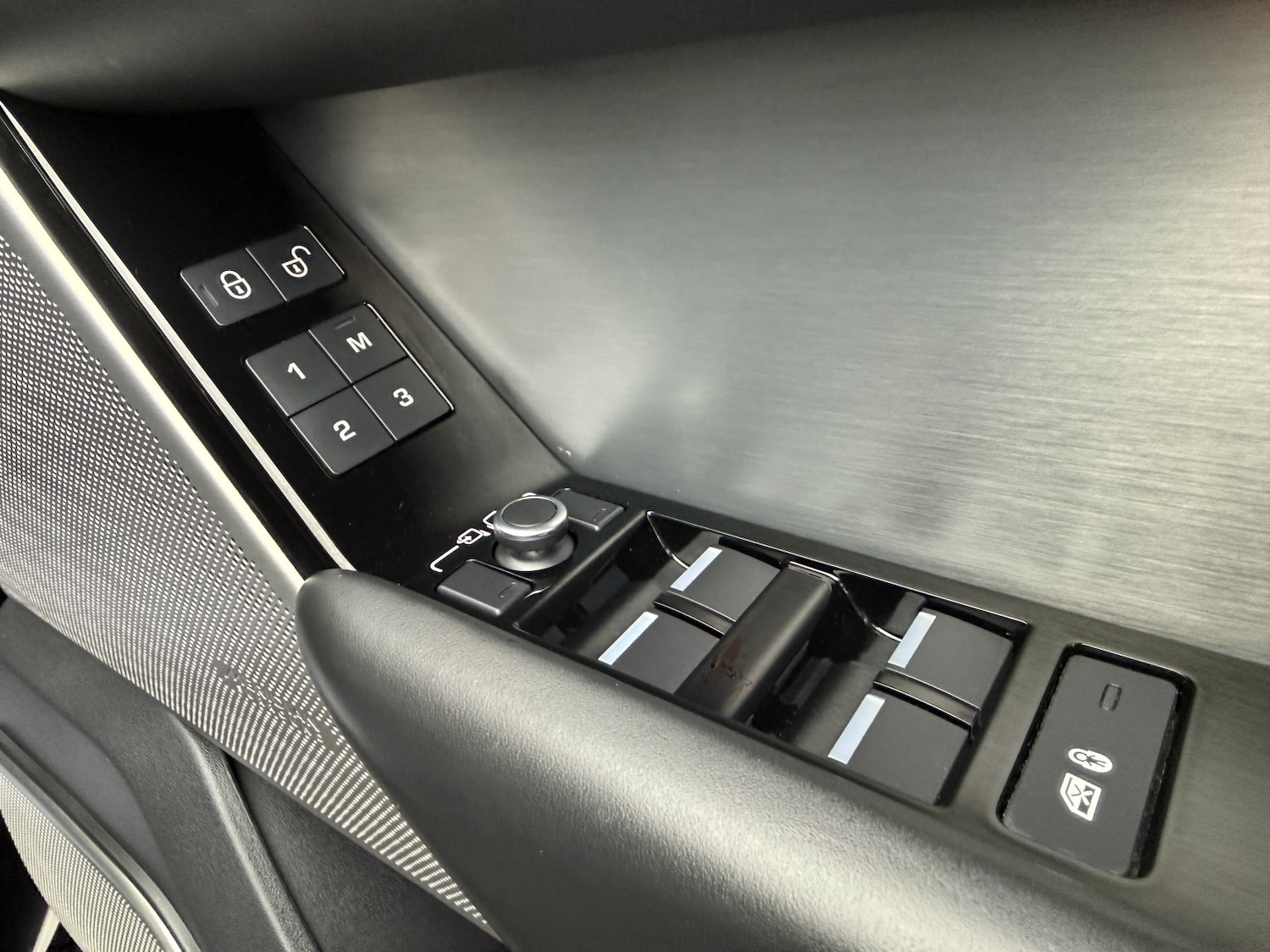 Used Land Rover Range Rover Velar 2019 for sale - 77609934: Photo 17