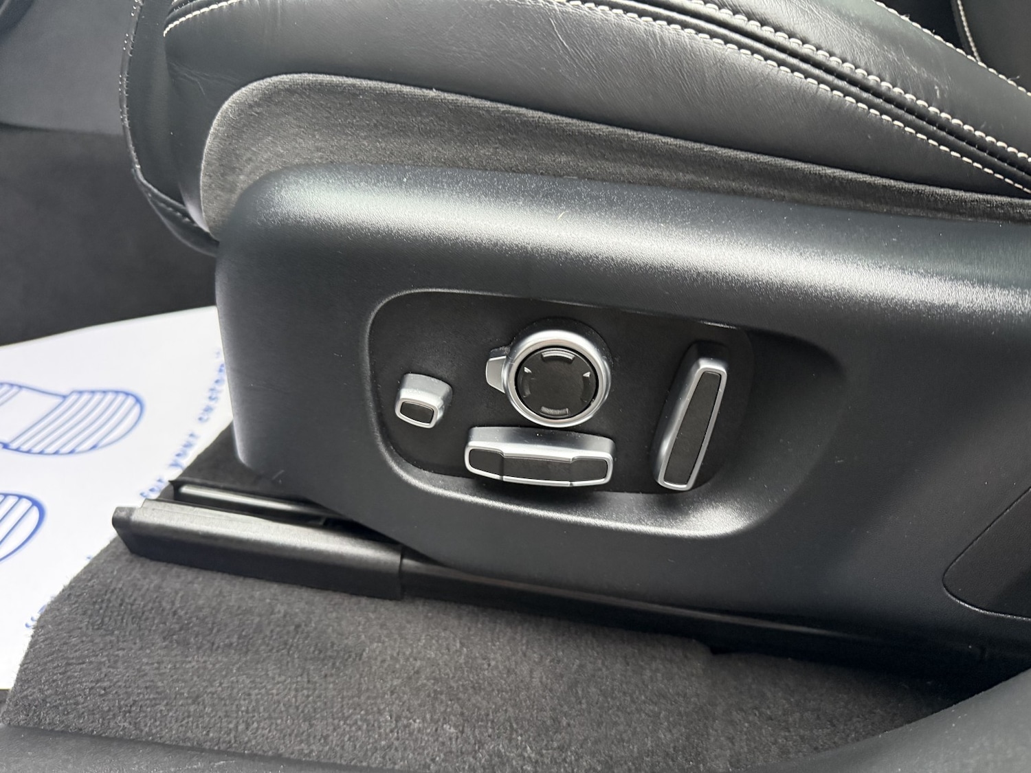 Used Land Rover Range Rover Velar 2019 for sale - 77609934: Photo 31