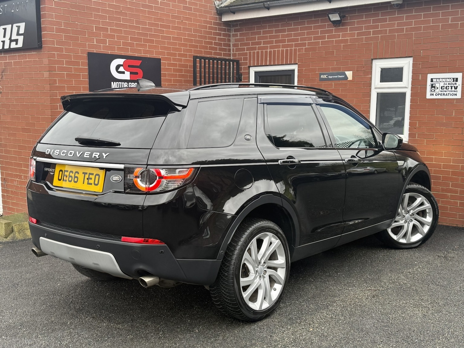 Used Land Rover Discovery Sport 2016 for sale - 77303565: Photo 11