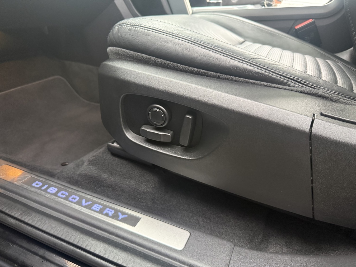 Used Land Rover Discovery Sport 2016 for sale - 77303565: Photo 26