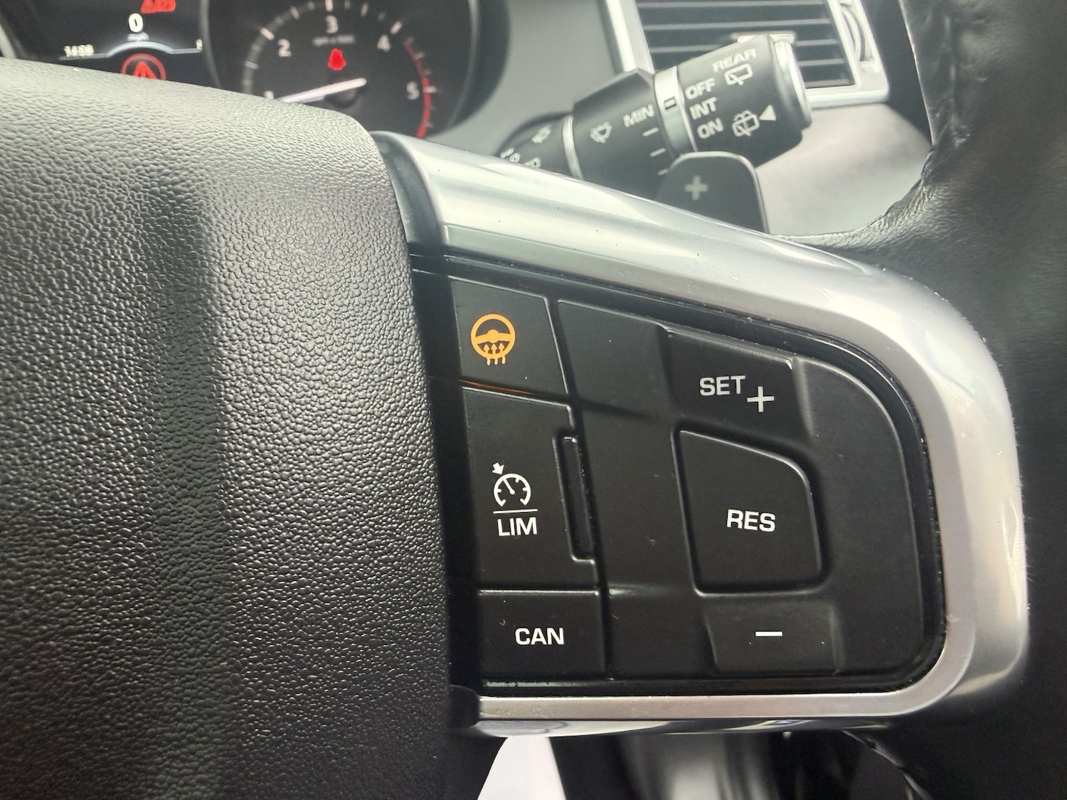 Used Land Rover Discovery Sport 2016 for sale - 77303565: Photo 35