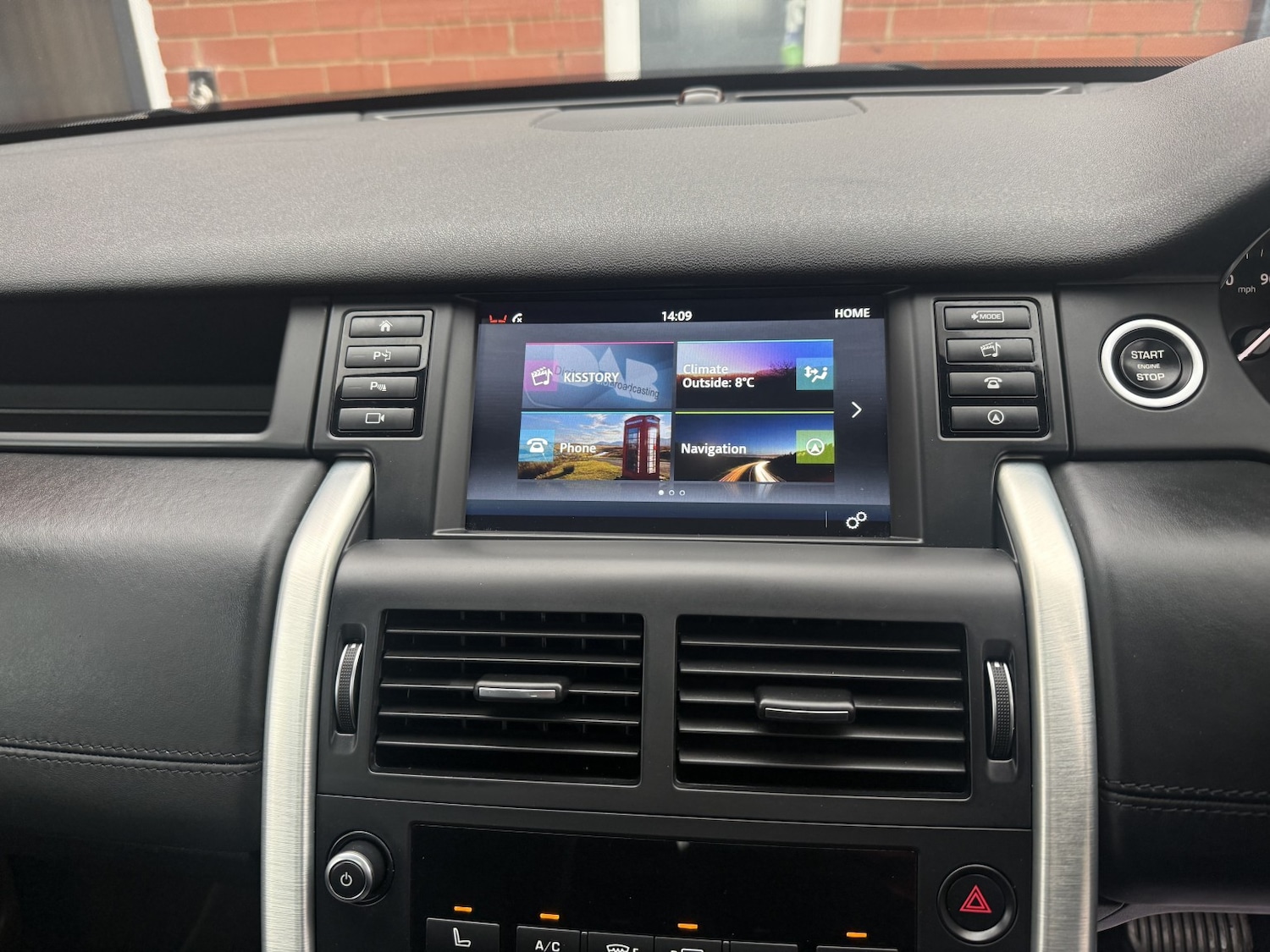 Used Land Rover Discovery Sport 2016 for sale - 77303565: Photo 37