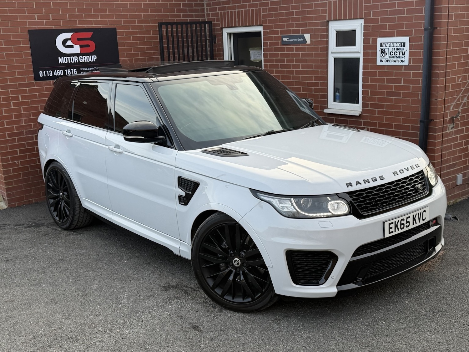 Used Land Rover Range Rover Sport 2015 for sale - 77953926: Photo 2