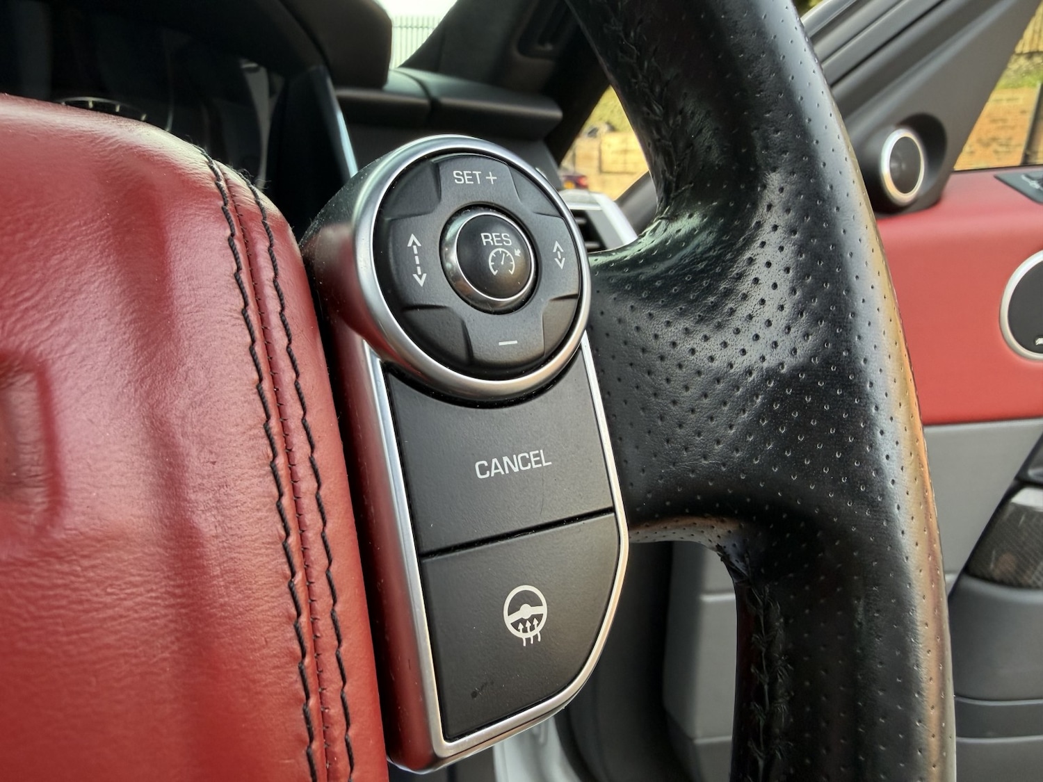 Used Land Rover Range Rover Sport 2015 for sale - 77953926: Photo 59