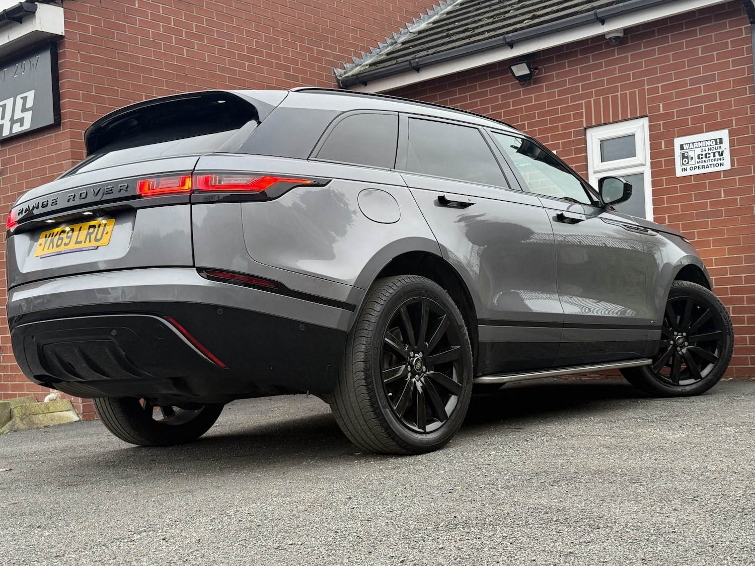 Used Land Rover Range Rover Velar 2020 for sale - 77140654: Photo 12