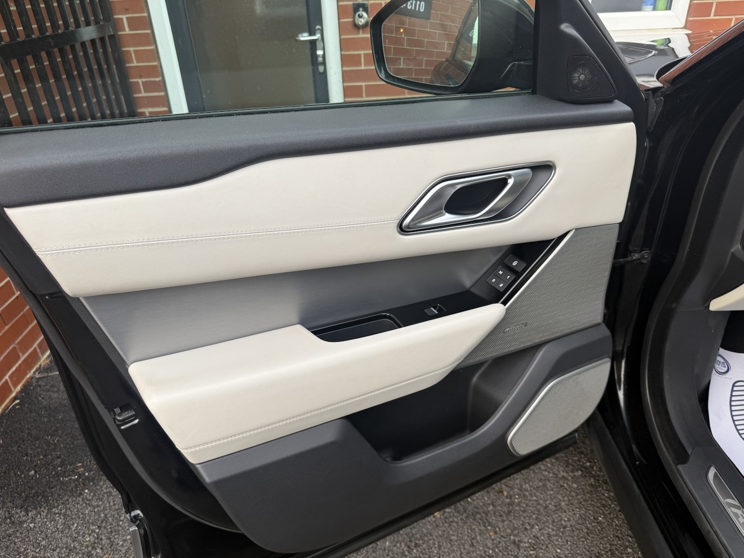 Used Land Rover Range Rover Velar 2018 for sale - 77140731: Photo 28