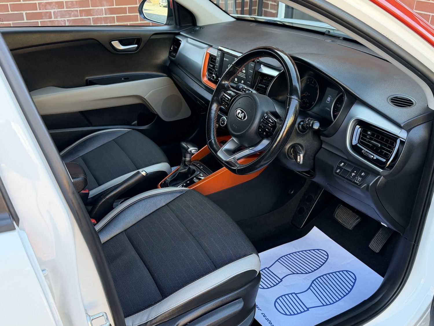 Used Kia Stonic 2019 for sale - 77735777: Photo 13