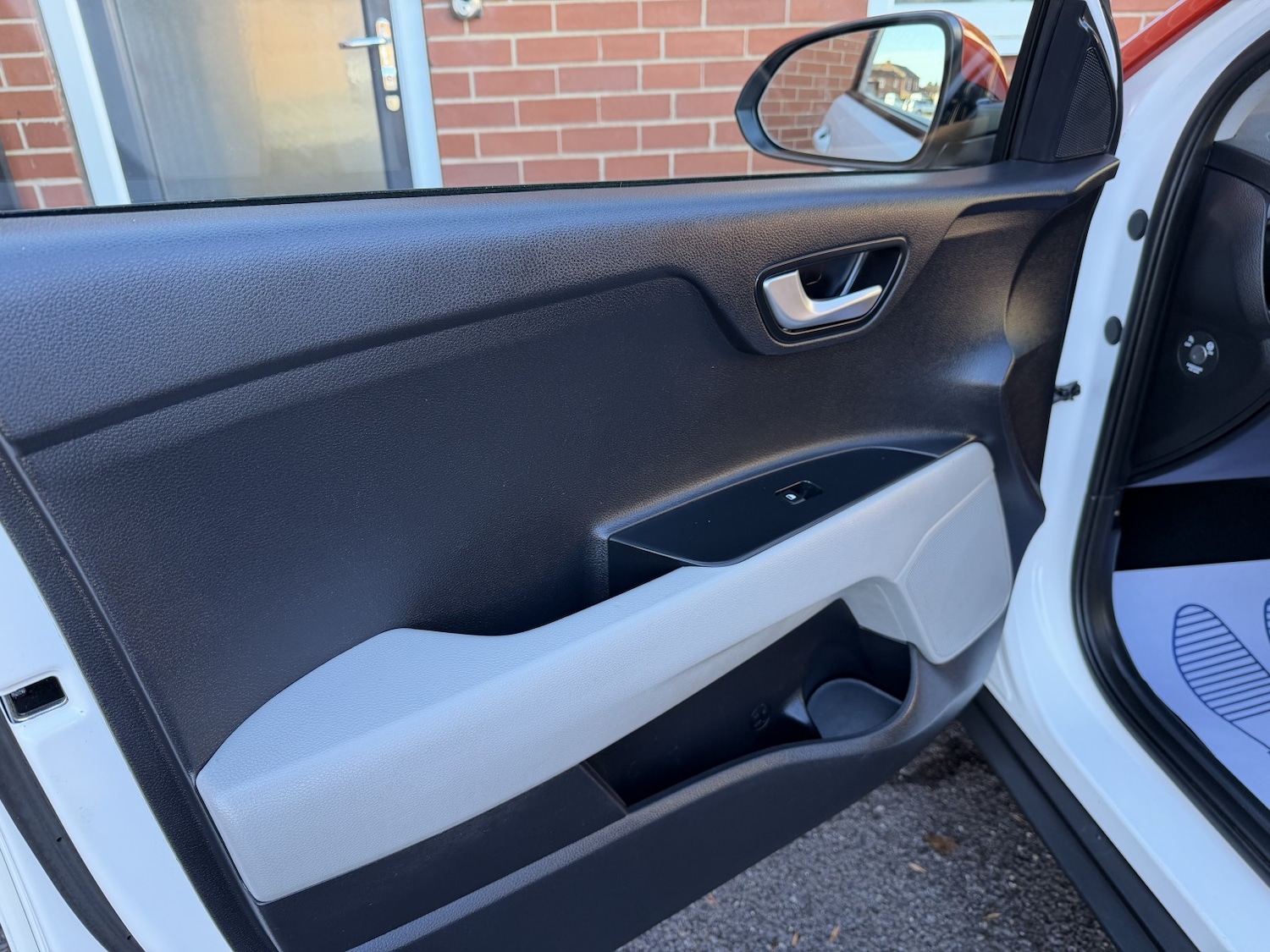 Used Kia Stonic 2019 for sale - 77735777: Photo 22