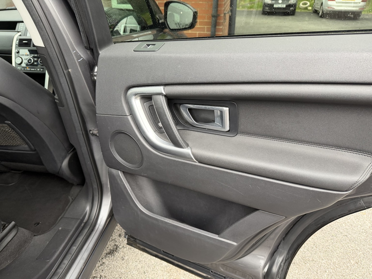 Used Land Rover Discovery Sport 2017 for sale - 77851379: Photo 22