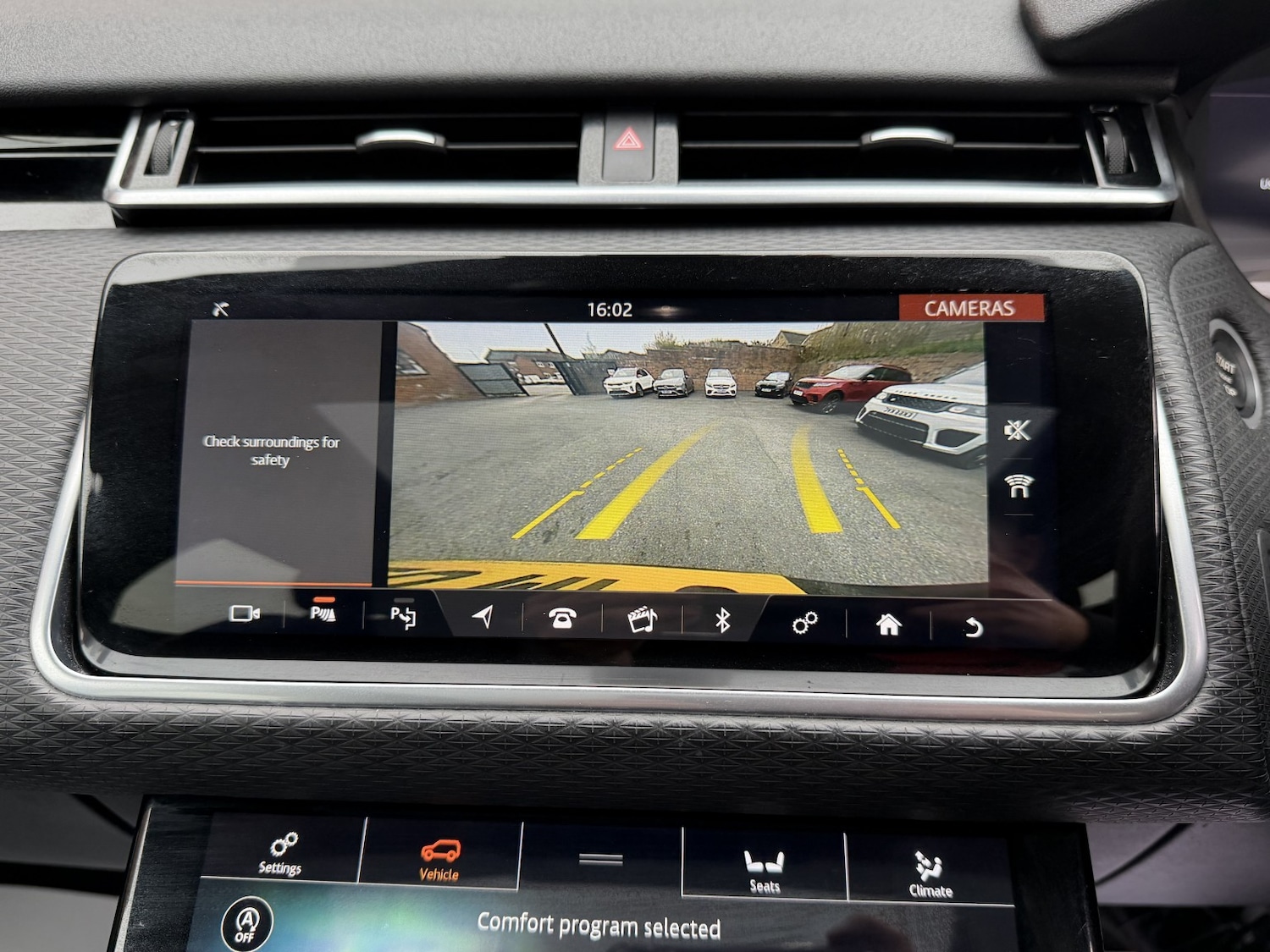 Used Land Rover Range Rover Velar 2020 for sale - 77991738: Photo 38