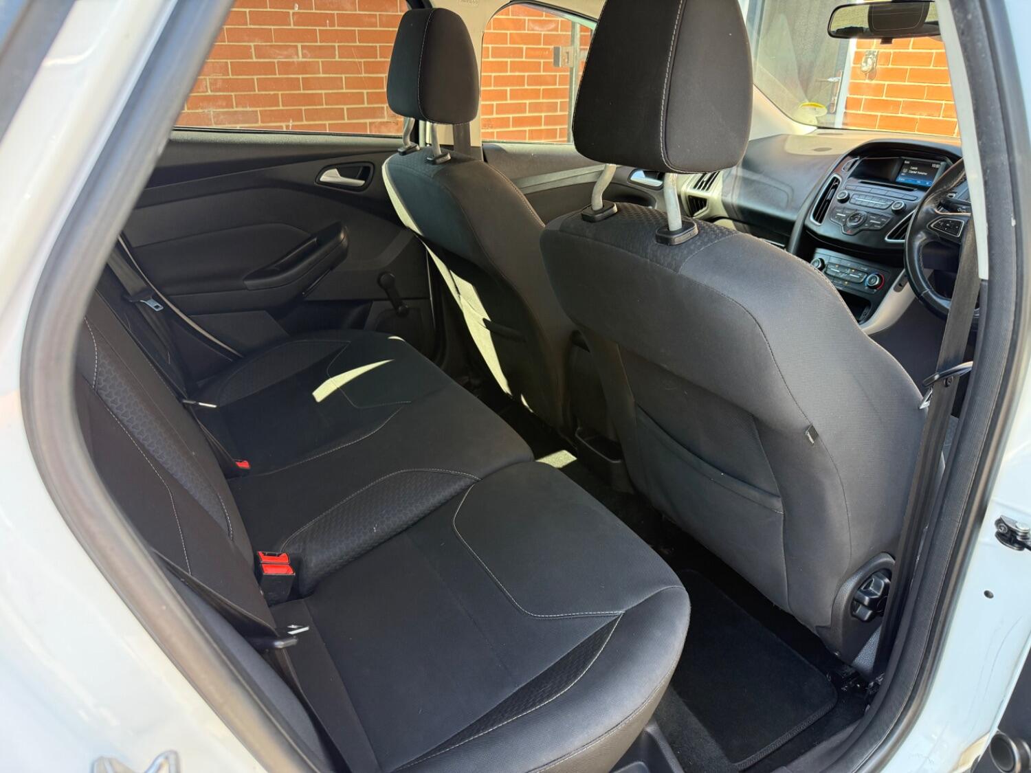 Used Ford Focus 2015 for sale - 76794451: Photo 8