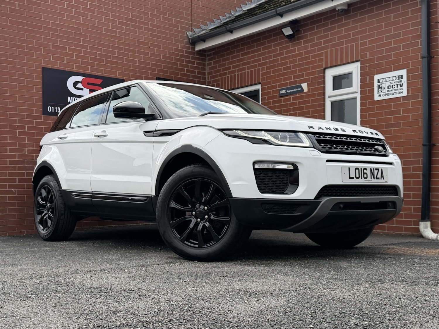 Used Land Rover Range Rover Evoque 2016 for sale - 78070312: Photo 2