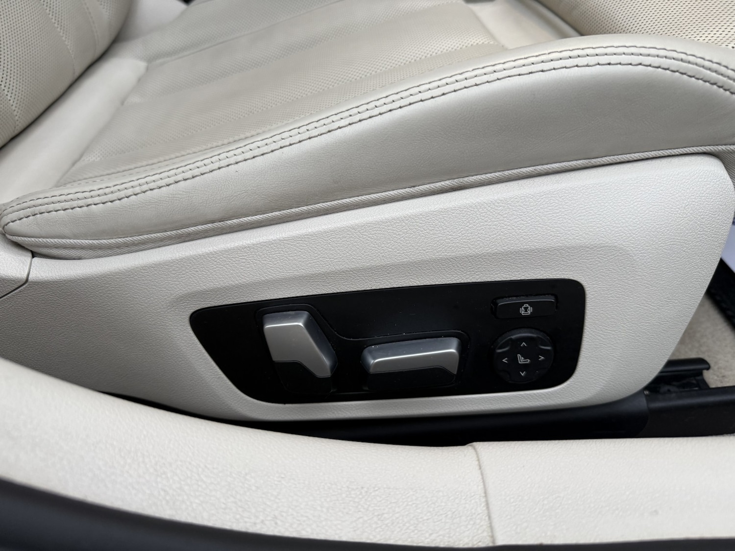 Used BMW 8 Series 2021 for sale - 76547845: Photo 22