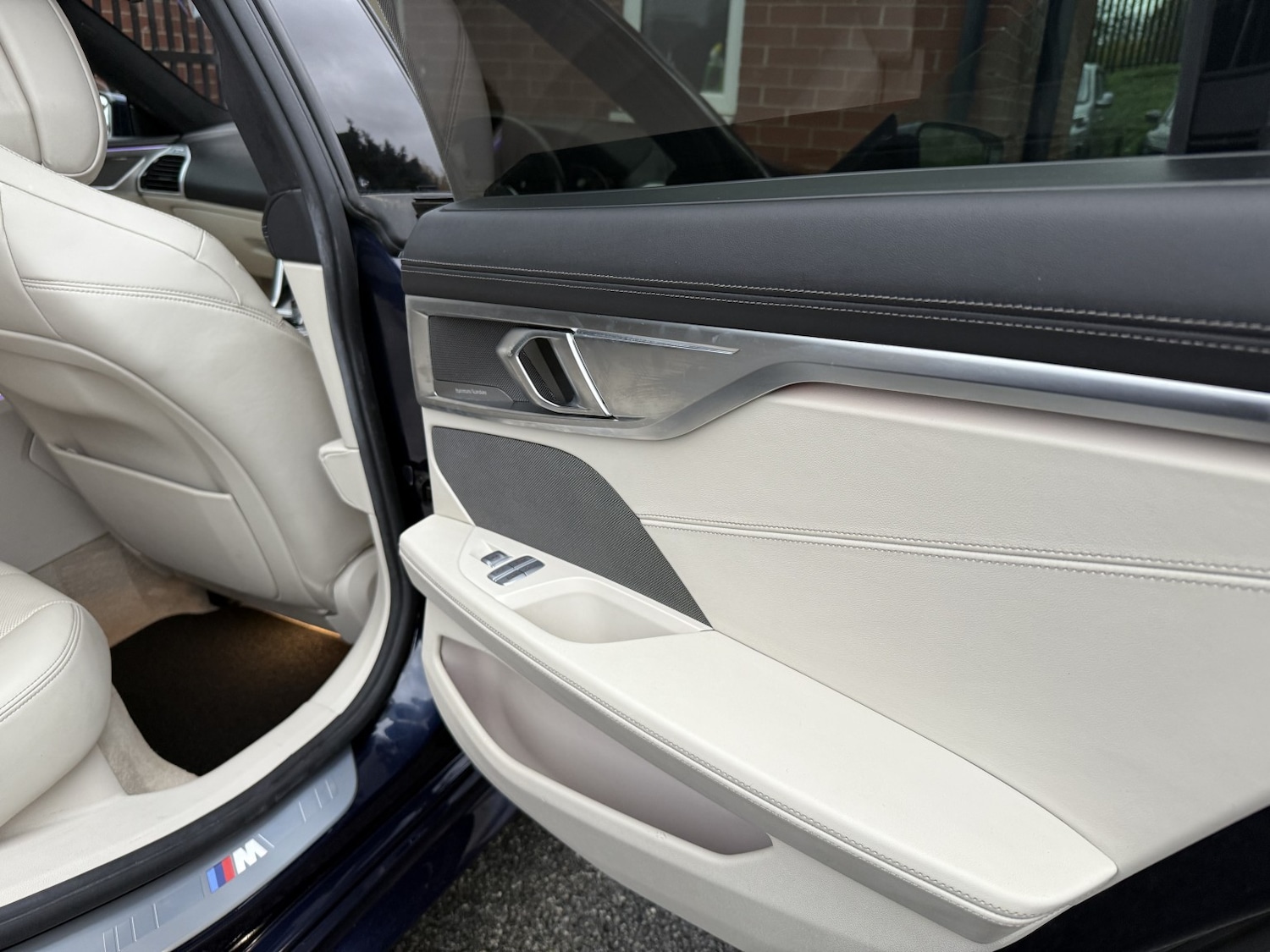 Used BMW 8 Series 2021 for sale - 76547845: Photo 24