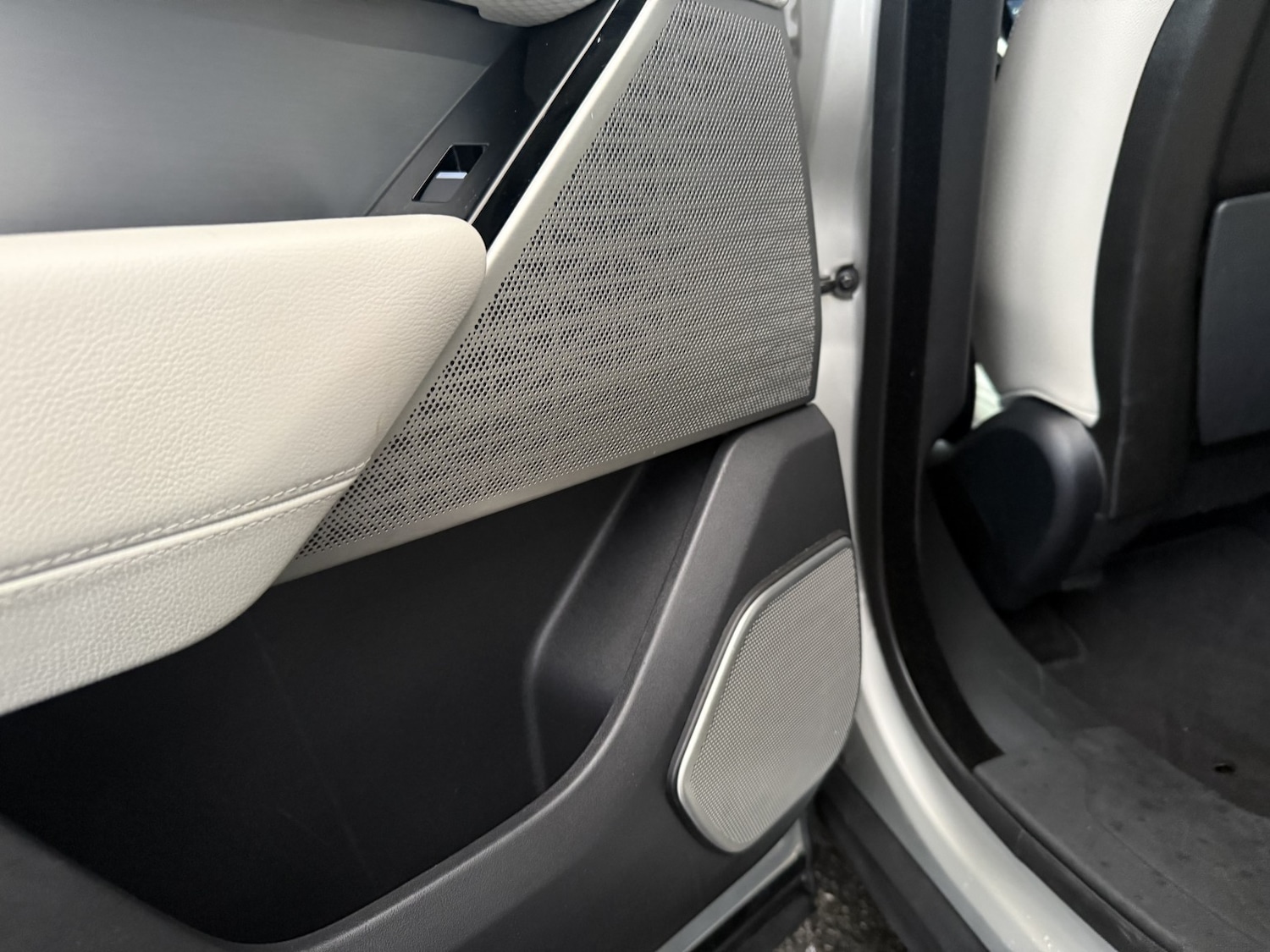 Used Land Rover Range Rover Velar 2018 for sale - 77483680: Photo 29