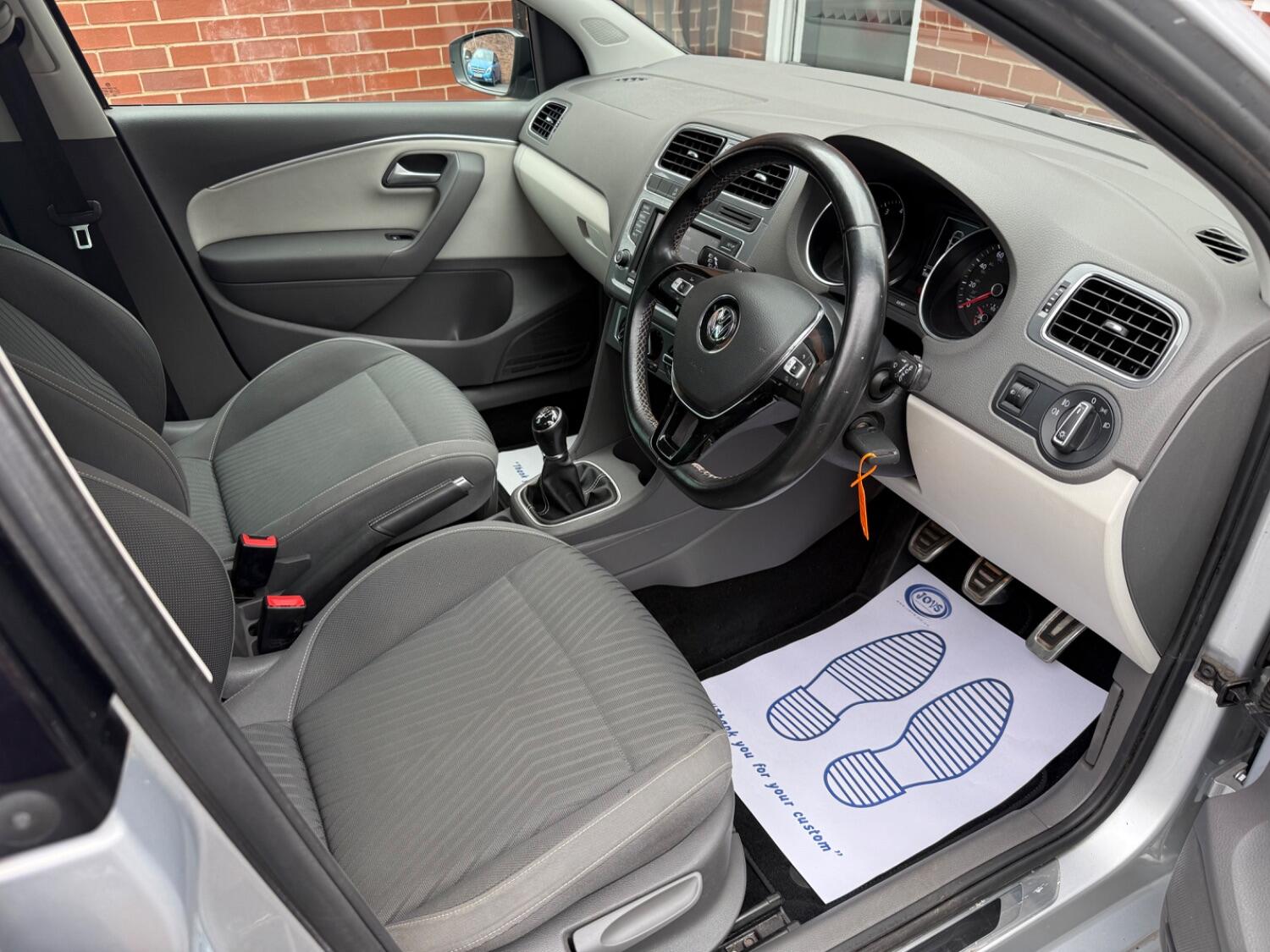 Used Volkswagen Polo 2015 for sale - 76794445: Photo 7