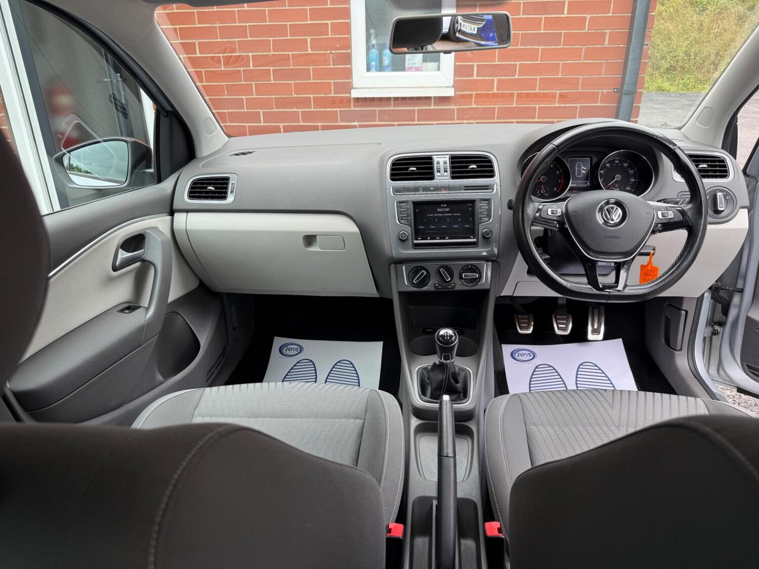 Used Volkswagen Polo 2015 for sale - 76794445: Photo 9